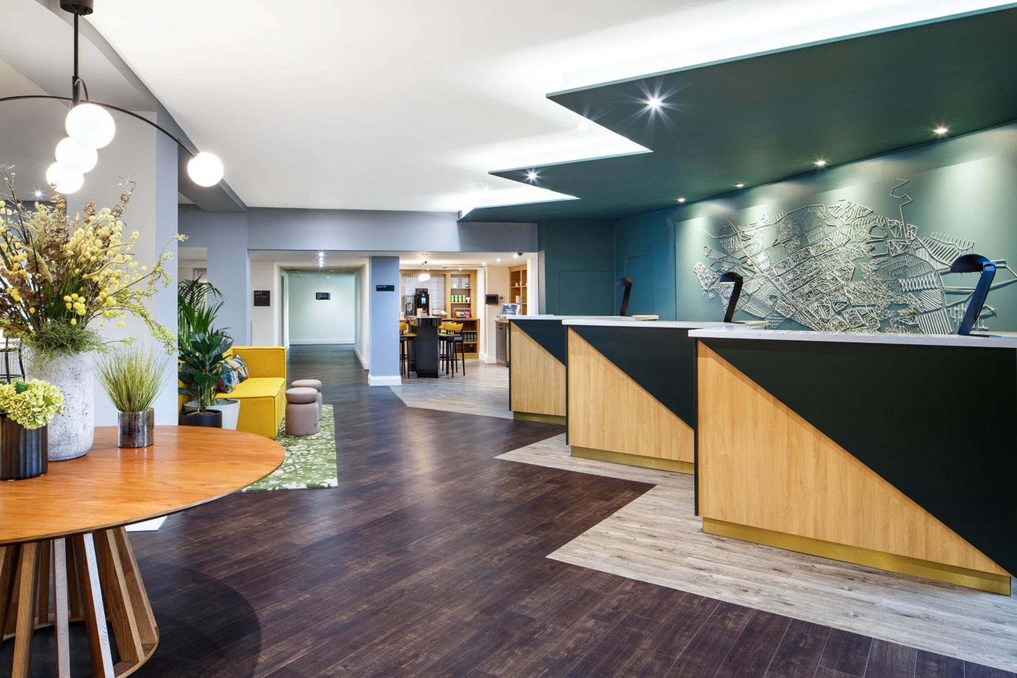 Delta Hotels By Marriott Milton Keynes Exterior foto