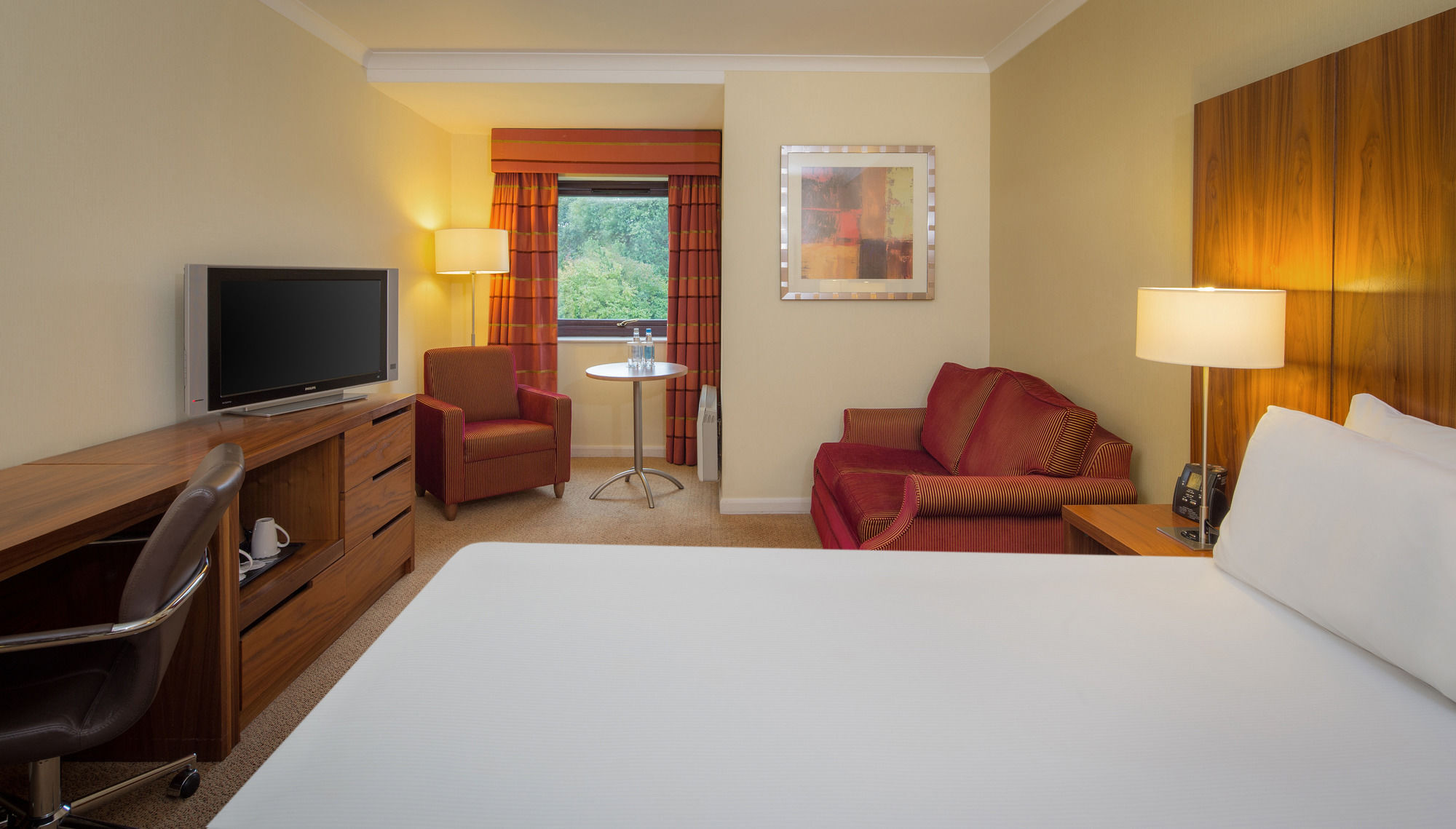 Delta Hotels By Marriott Milton Keynes Exterior foto